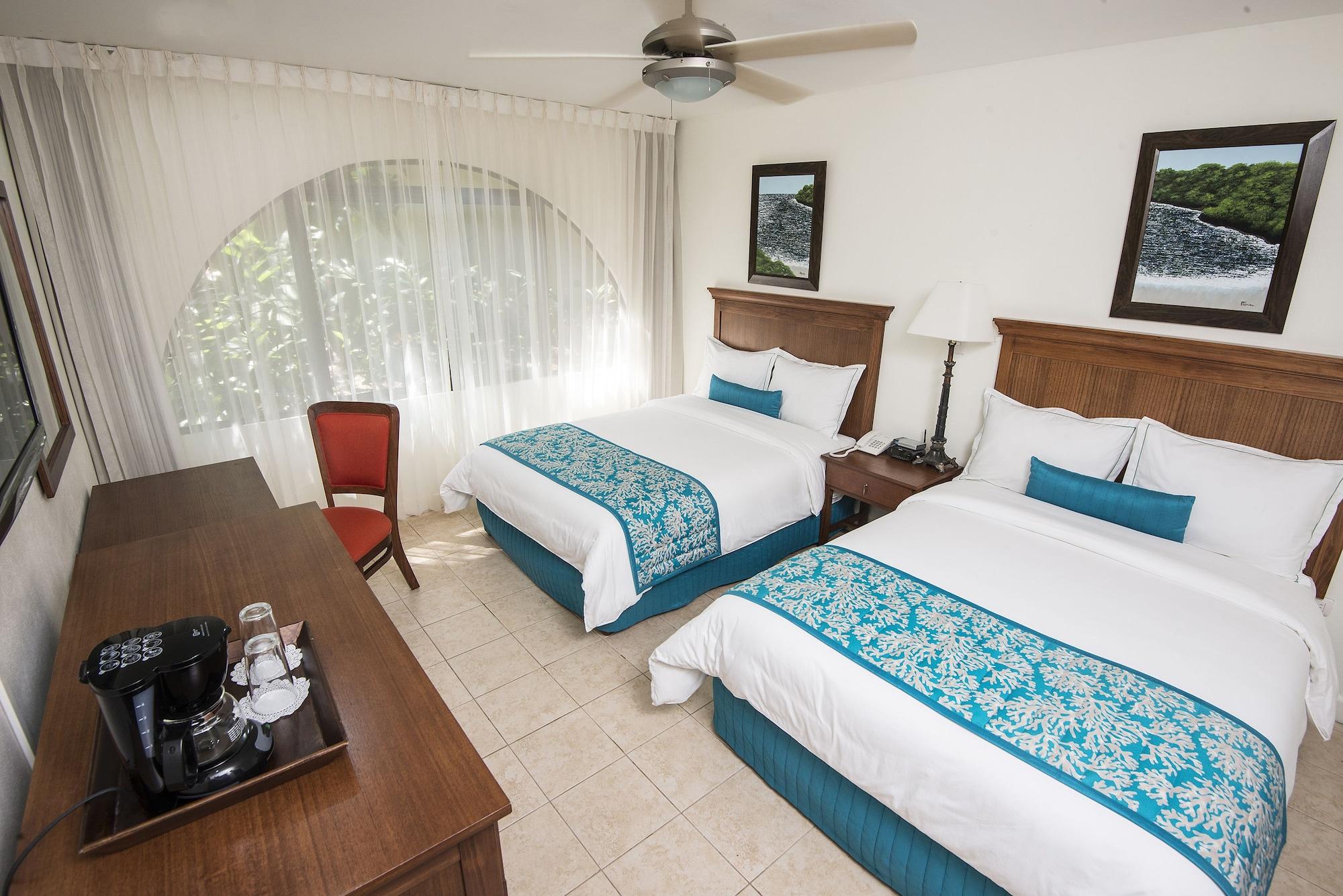 Hotel Punta Leona ฆาโก ภายนอก รูปภาพ
