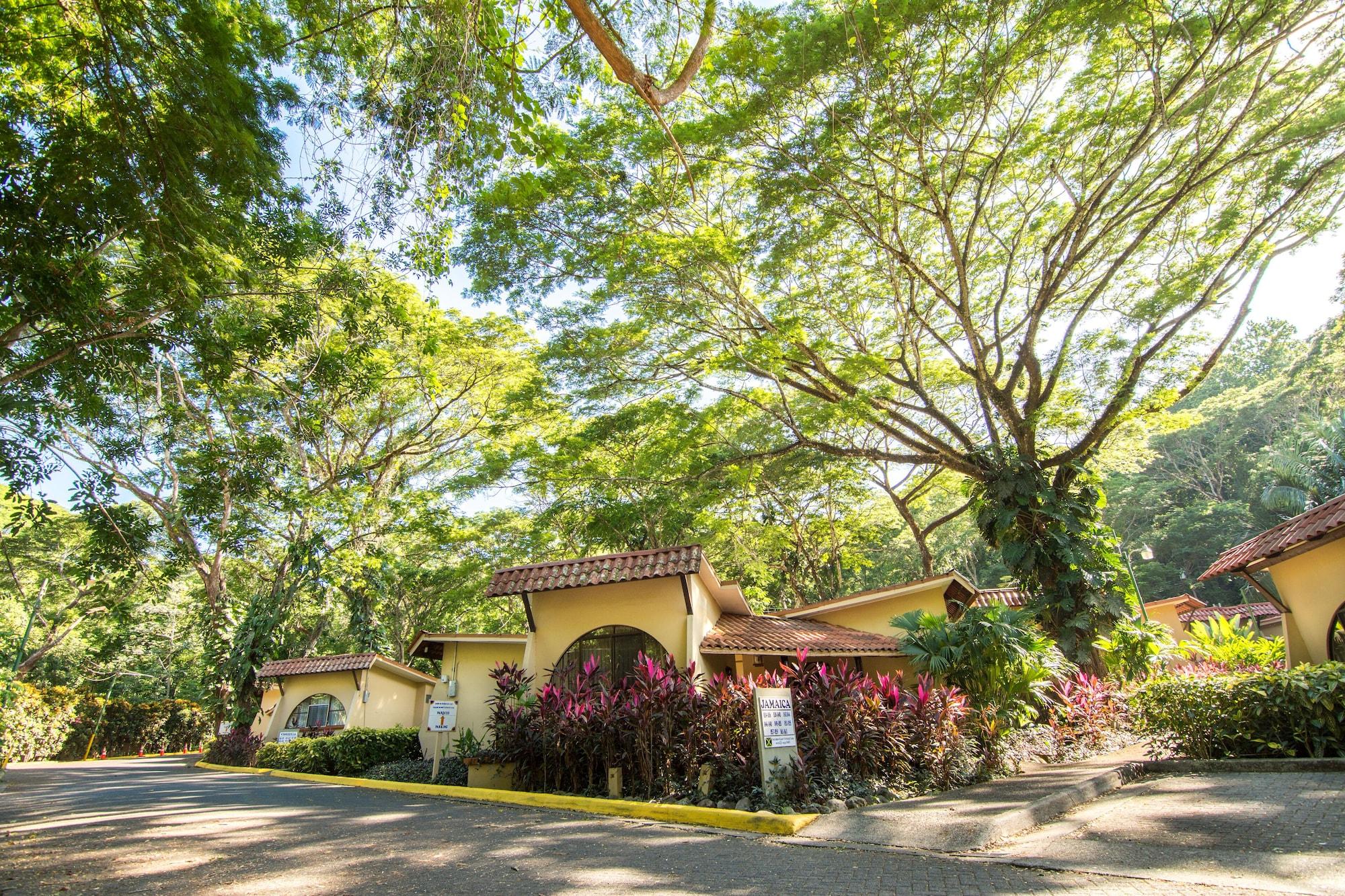 Hotel Punta Leona ฆาโก ภายนอก รูปภาพ